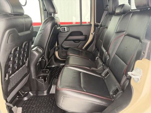Used 2022 Jeep Gladiator Rubicon w/ Cold Weather Group image 36