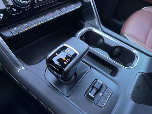 Used 2023 GMC Sierra 1500 Denali Ultimate AWD/4WD image 26