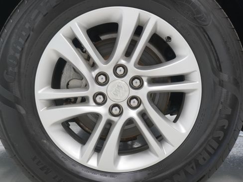 Used 2018 Buick Enclave Essence w/ Trailering Package image 27