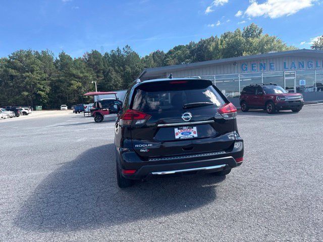 Used 2017 Nissan Rogue SV w/ SV Premium Package FWD image 19