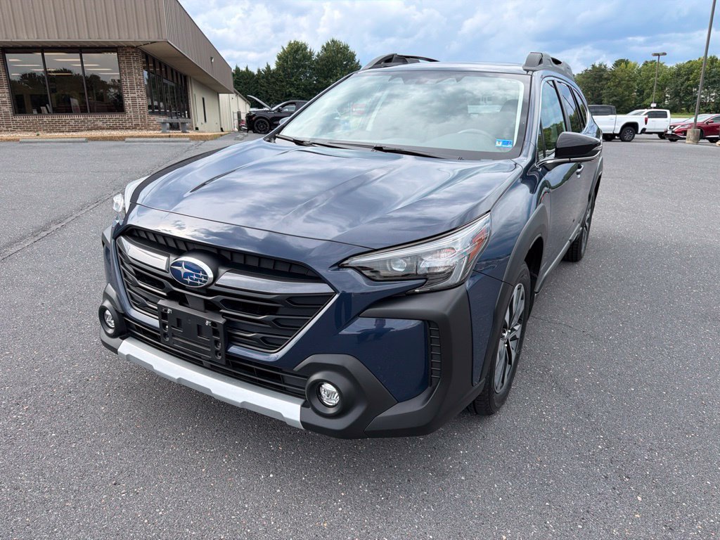 Certified 2024 Subaru Outback Limited AWD/4WD image 1