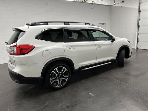 Used 2023 Subaru Ascent Limited w/ Technology Package AWD/4WD image 9