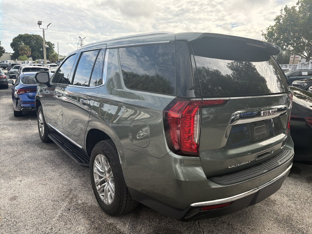 Used 2023 GMC Yukon SLT w/ Max Trailering Package AWD/4WD image 7