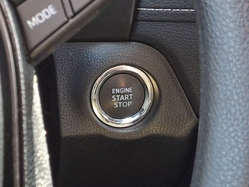 Used 2020 Toyota RAV4 XLE w/ Convenience Package image 24