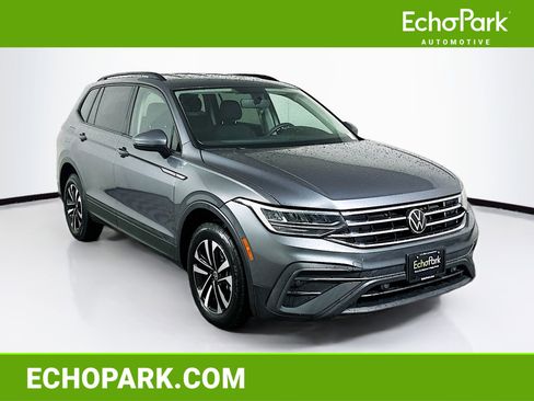 Used 2022 Volkswagen Tiguan S image 1