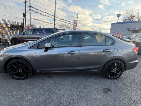 Used 2013 Honda Civic LX image 2