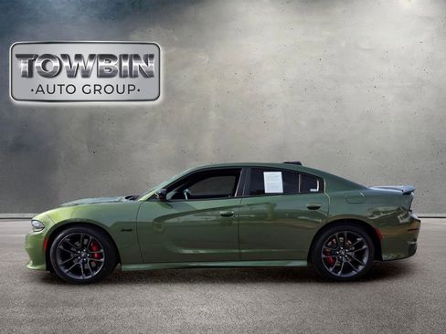 Used 2023 Dodge Charger R/T w/ Performance Handling Group RWD image 8