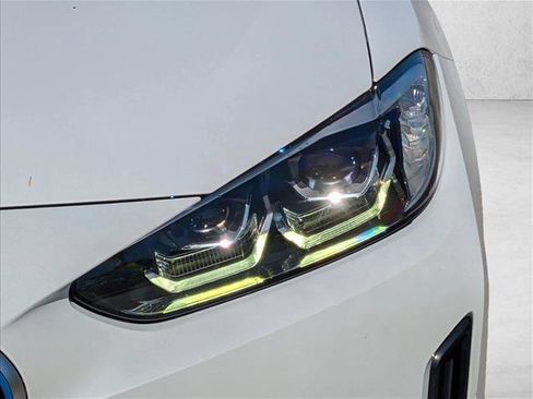 Used 2023 BMW i4 eDrive35 w/ Premium Package RWD image 9