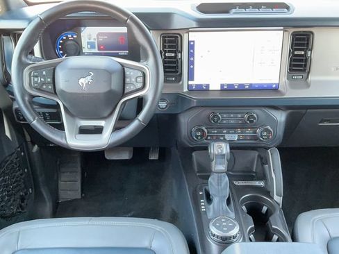 Used 2023 Ford Bronco Outer Banks AWD/4WD image 12