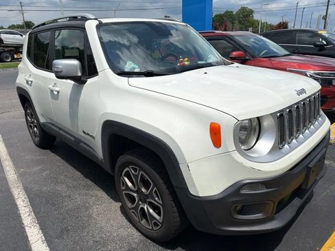 Used 2017 Jeep Renegade Limited AWD/4WD image 3