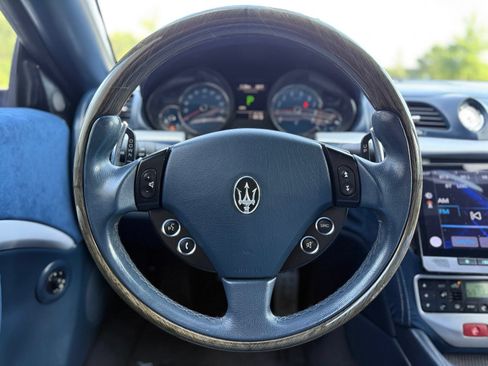 Used 2013 Maserati GranTurismo Convertible RWD image 25