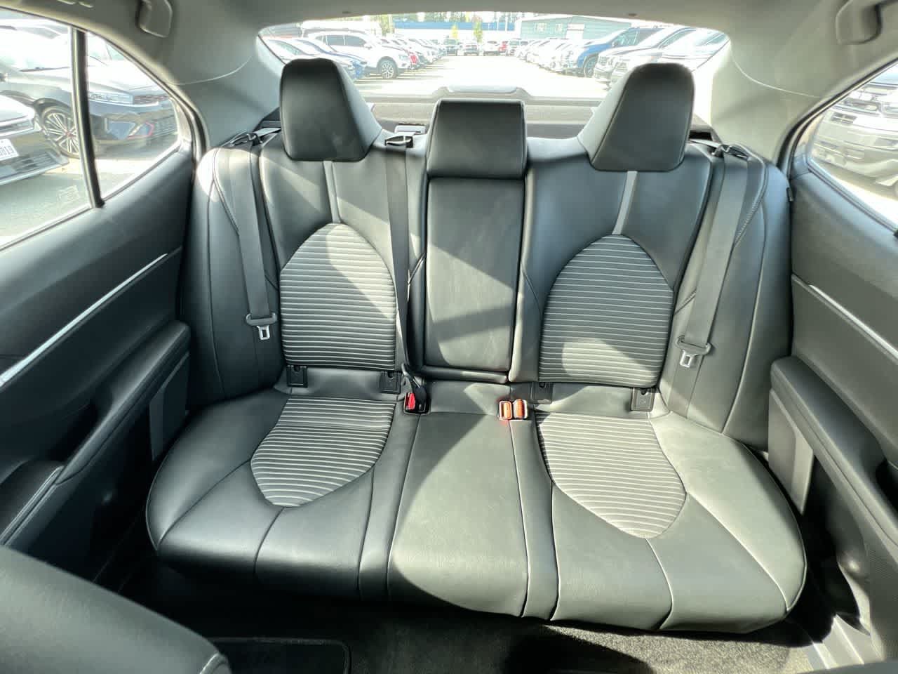 Used 2023 Toyota Camry SE FWD image 23