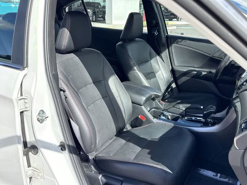 Used 2017 Honda Accord Sport Special Edition image 14