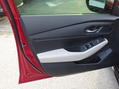 Used 2024 Honda Accord EX image 16