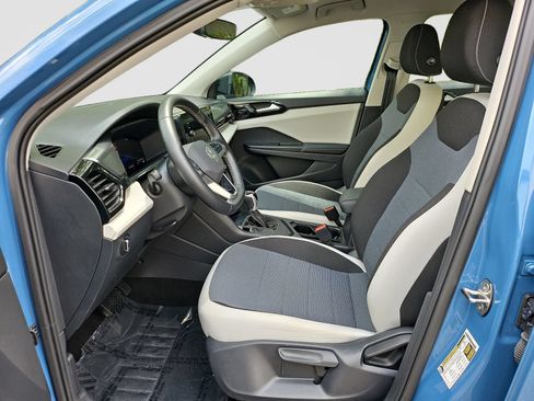 Used 2025 Volkswagen Taos S FWD image 20