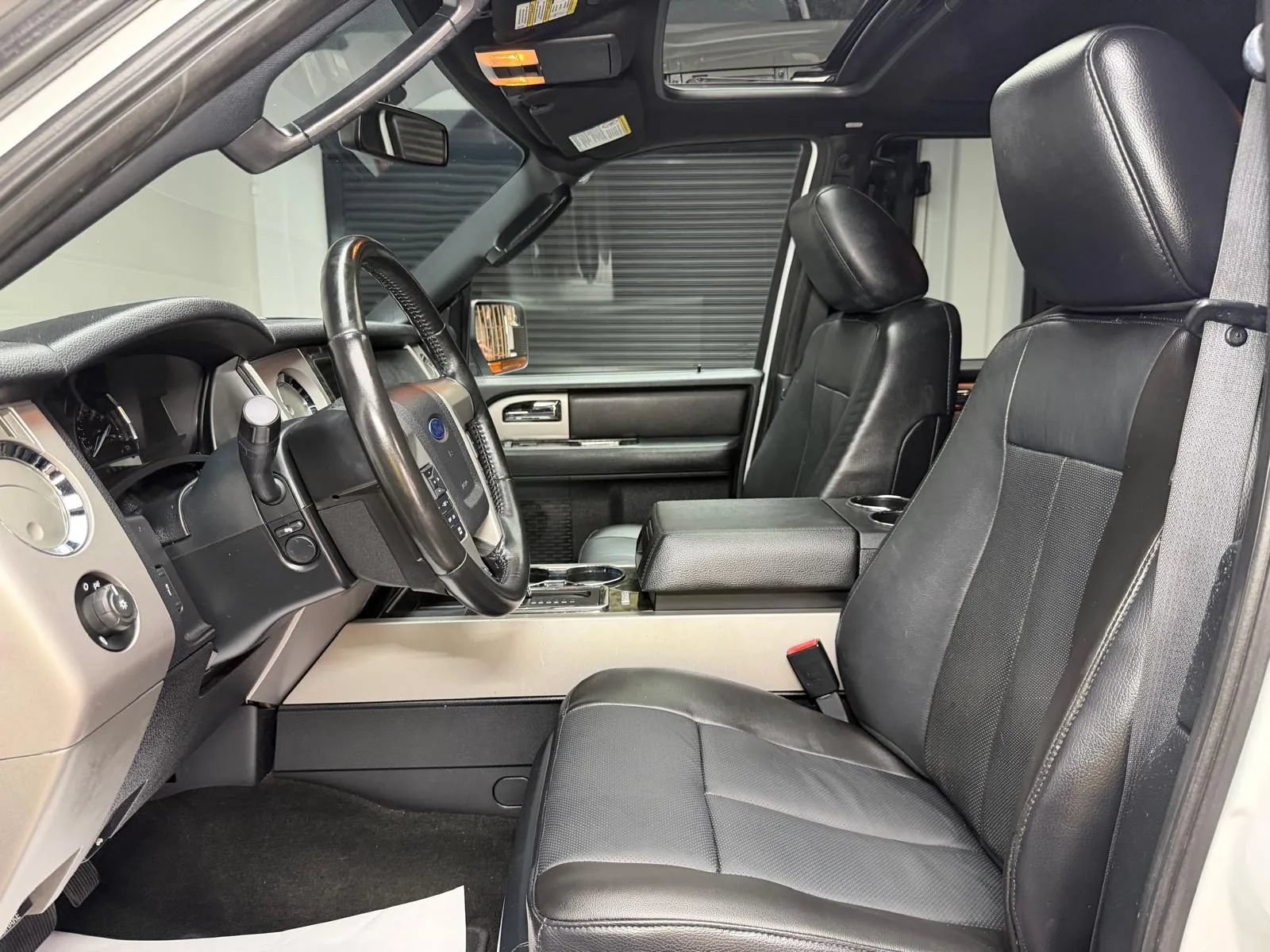 Used 2017 Ford Expedition EL Limited RWD image 31