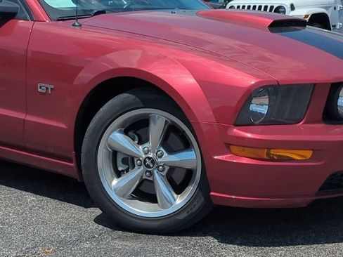 Used 2007 Ford Mustang GT RWD image 2