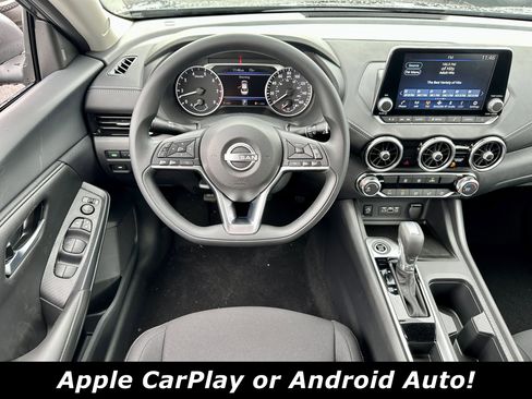 Used 2025 Nissan Sentra SV image 4