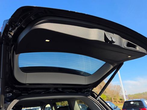 Used 2023 Jeep Grand Cherokee Limited w/ Black Appearance Package image 43