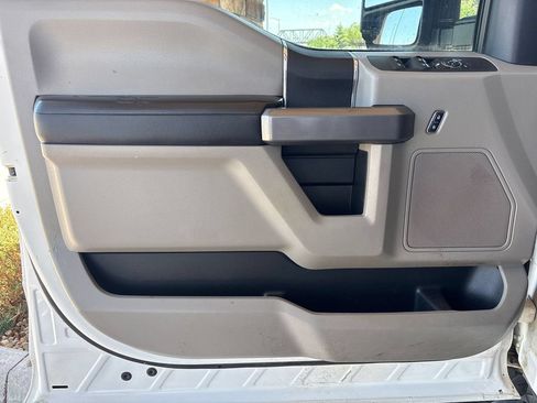 Used 2018 Ford F350 XLT AWD/4WD image 15