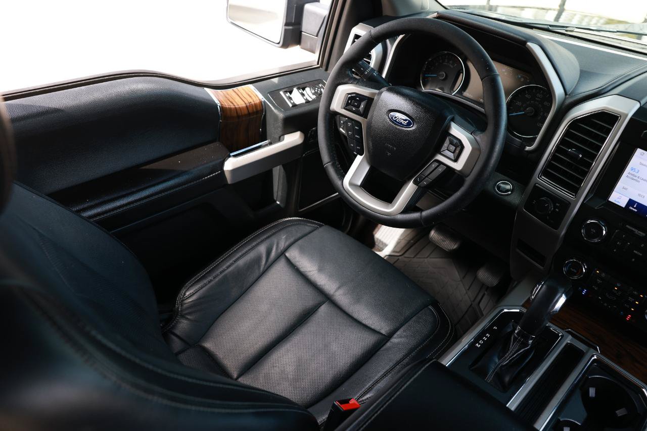 Used 2020 Ford F150 Lariat w/ Lariat Bed Utility Package RWD image 21