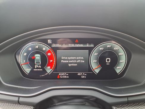 Used 2023 Audi SQ5 Prestige w/ Prestige Package image 12