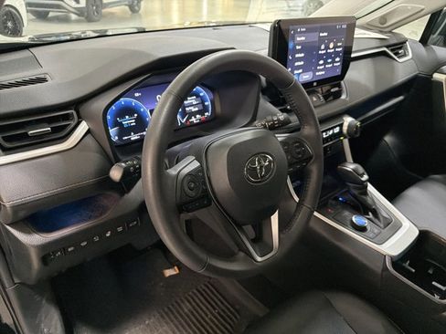 Used 2023 Toyota RAV4 Limited AWD/4WD image 9