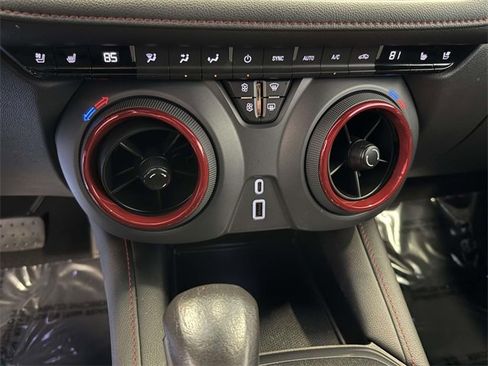 Used 2021 Chevrolet Blazer RS w/ Enhanced Convenience Package image 24