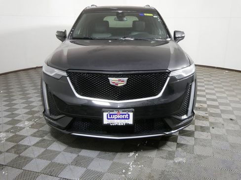 Used 2023 Cadillac XT6 Sport image 8