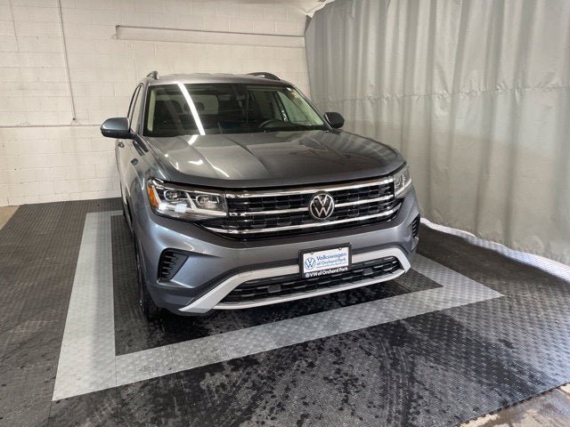 Certified 2023 Volkswagen Atlas SE AWD/4WD image 2