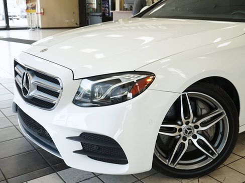 Used 2019 Mercedes-Benz E 300 w/ Premium 1 Package image 21