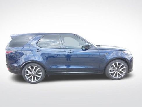 Used 2023 Land Rover Discovery HSE R-Dynamic AWD/4WD image 8