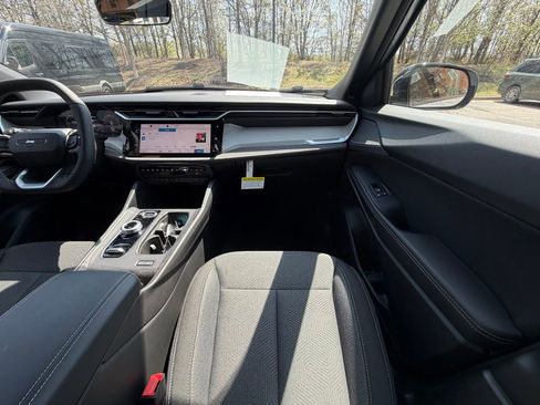 New 2026 Jeep Cherokee Laredo image 13