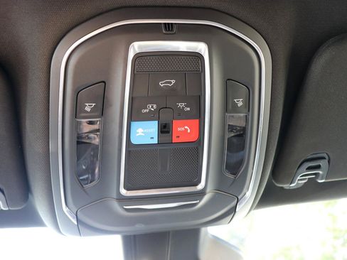 Used 2024 Jeep Wagoneer L Series II w/ Flexible Seating Group AWD/4WD image 52