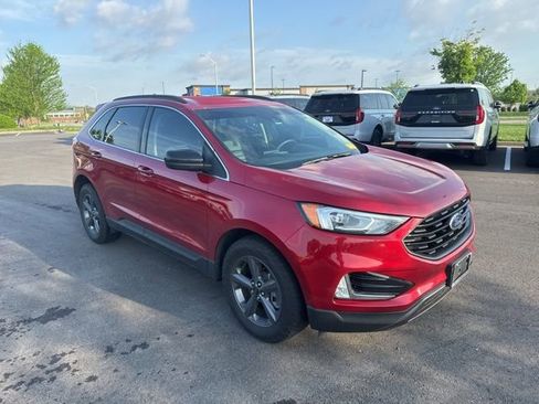 Used 2022 Ford Edge SEL w/ Sport Appearance Package image 1