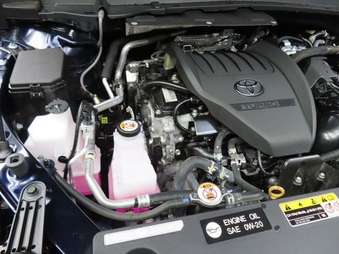 Used 2025 Toyota Grand Highlander AWD Hybrid image 30