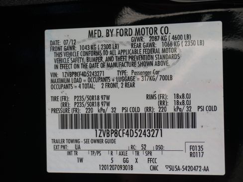 Used 2013 Ford Mustang GT image 33