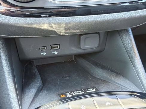 Used 2024 Buick Envista Sport Touring w/ Convenience I Package image 26