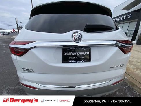 Used 2018 Buick Enclave Essence image 35