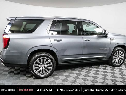 Used 2022 GMC Yukon Denali image 2
