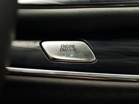 Used 2022 Buick Enclave Essence w/ Sport Touring Edition FWD image 18