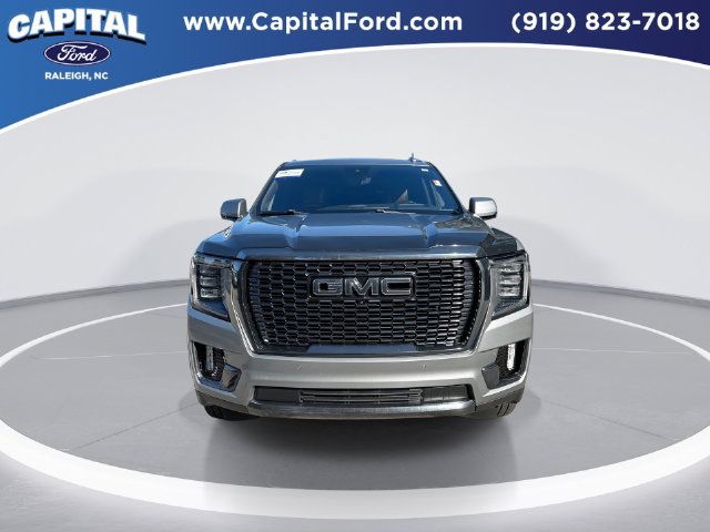 Used 2023 GMC Yukon Denali Ultimate AWD/4WD image 3