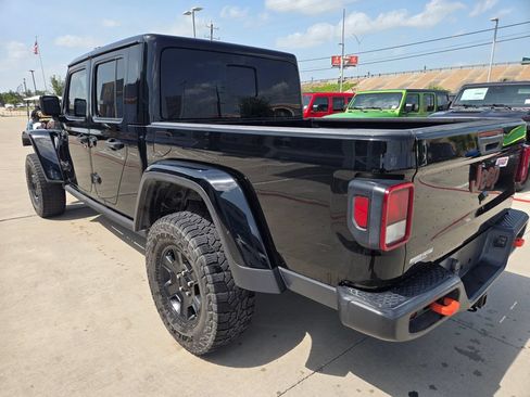 Used 2022 Jeep Gladiator Mojave w/ Cold Weather Group AWD/4WD image 5
