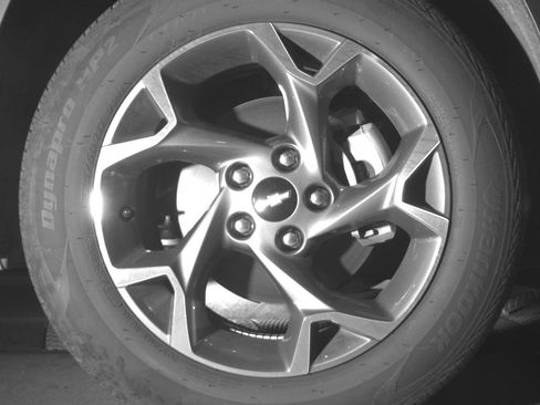 Used 2025 Chevrolet Trax LT w/ LT Convenience Package image 13