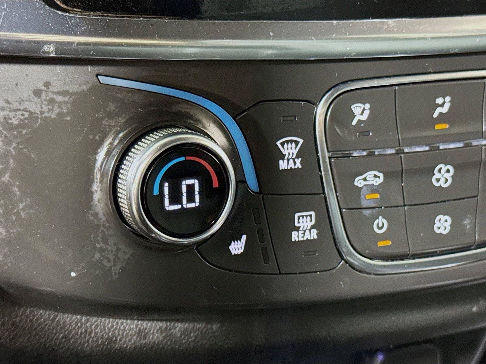 Used 2023 Chevrolet Traverse LT AWD/4WD image 17