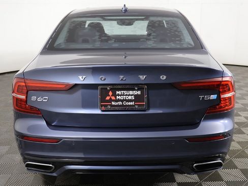Used 2019 Volvo S60 T5 R-Design image 15