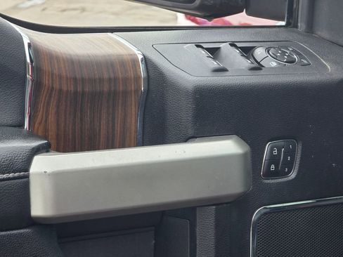 Used 2016 Ford F150 Lariat image 14