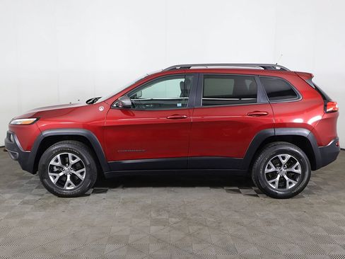 Used 2015 Jeep Cherokee Trailhawk w/ Comfort/Convenience Group AWD/4WD image 17