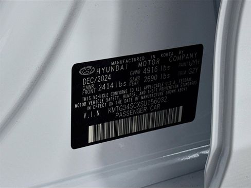 New 2025 Genesis G70 2.5T image 32