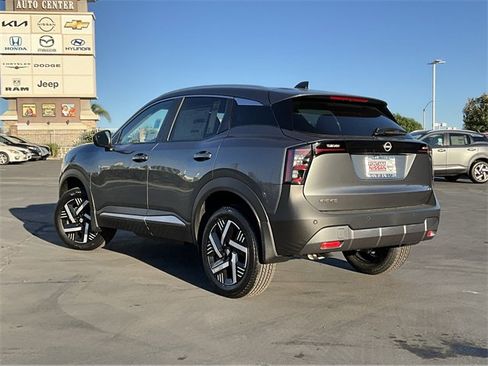 New 2026 Nissan Kicks SV image 3